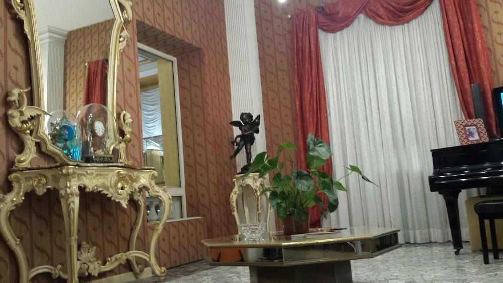 Hotel Miramare Neapel