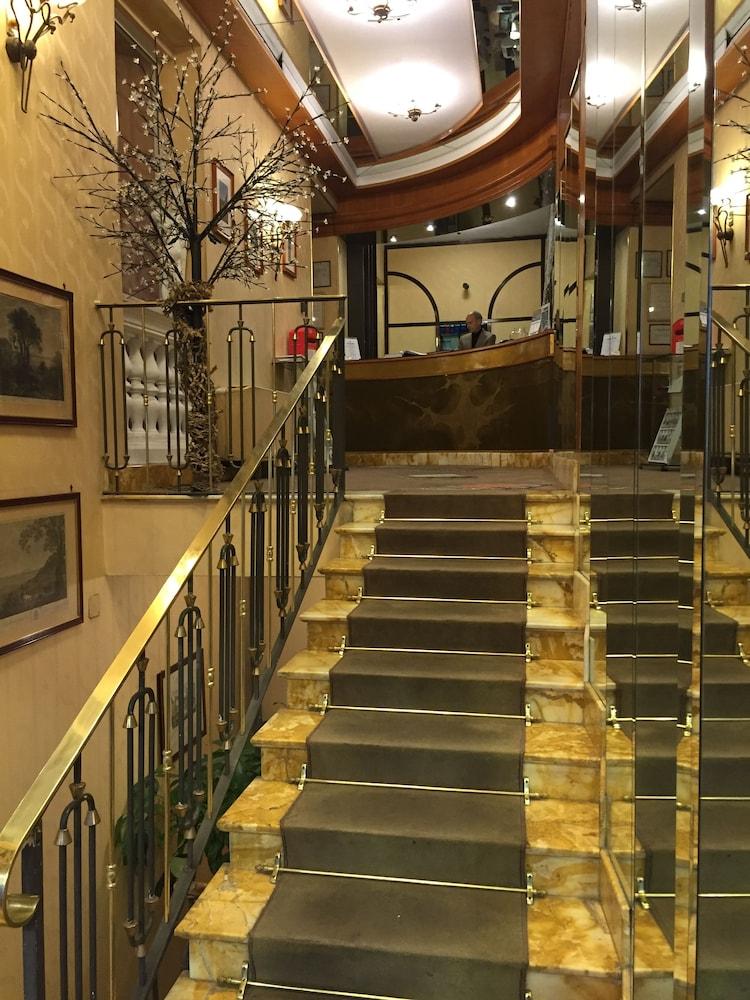 Miramare 4* Neapel